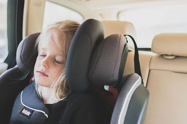 Подушка BeSafe для сна в автокресле 10010179 фото